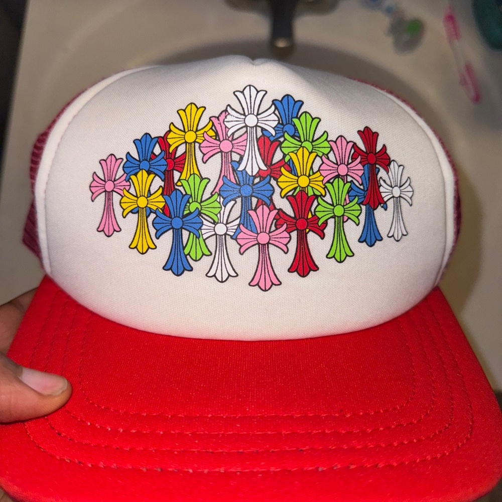 CHROME HEARTS TRUCKER HAT "RED MULTICOLOR CROSS"